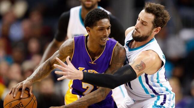 被完全拉开 被完全拉开